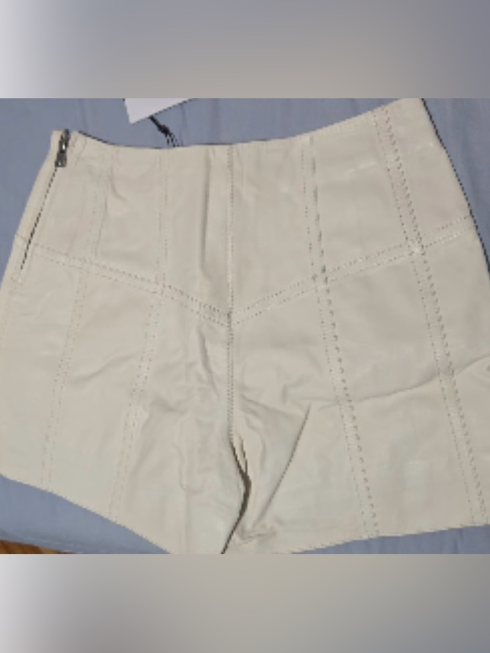 IRO Bonny Lamb Leather High Waist Shorts in cream/white Size 38 Like New